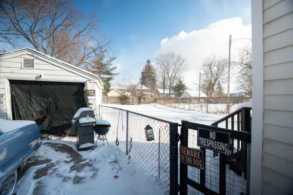 $100,000 | 734 North Martin Luther King Jr Boulevard, Lansing, MI 48915