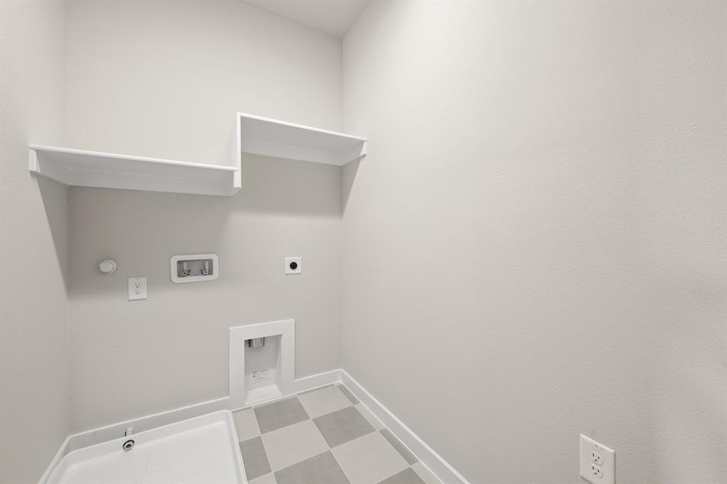 4606 White Buffalo Trail Oak Point, TX 75068 - Photo 16 of 31 4606 White Buffalo_2220_Aspen- Utility-1