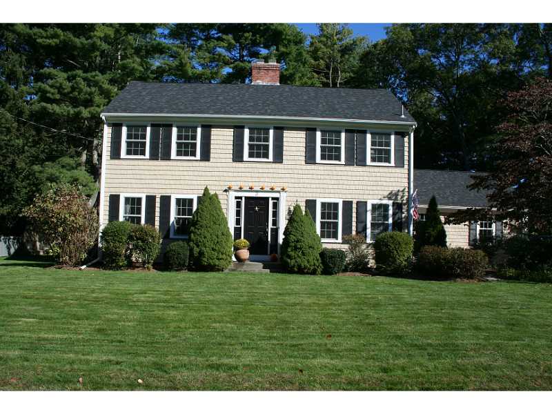 3 Old Forge Road Barrington, RI 02806 - Photo 1 of 25 Exterior Front.