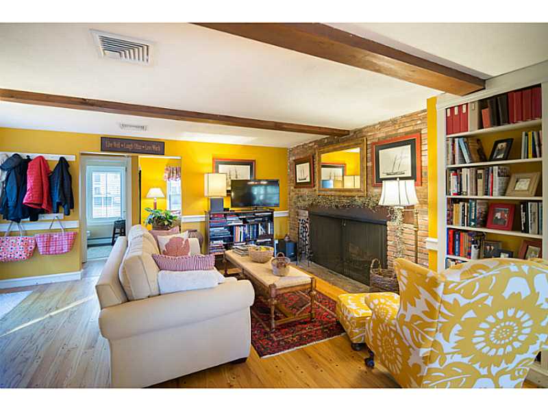 3 Old Forge Road Barrington, RI 02806 - Photo 8 of 25 Den/Family/Great Room.