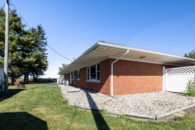 $285,900 | 323 West Graham Street, Kentland, IN 47951