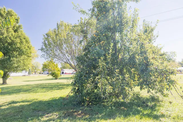 $285,900 | 323 West Graham Street, Kentland, IN 47951