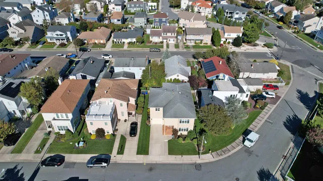 $1,225,000 | 21 Seaside Court, Margate City, NJ 08402