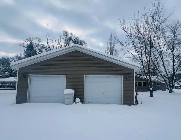 $250,000 | 859 East Adda Street, White Cloud, MI 49349