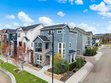 $655,000 | 4198 East Wolf Tree Street, Boise, ID 83716