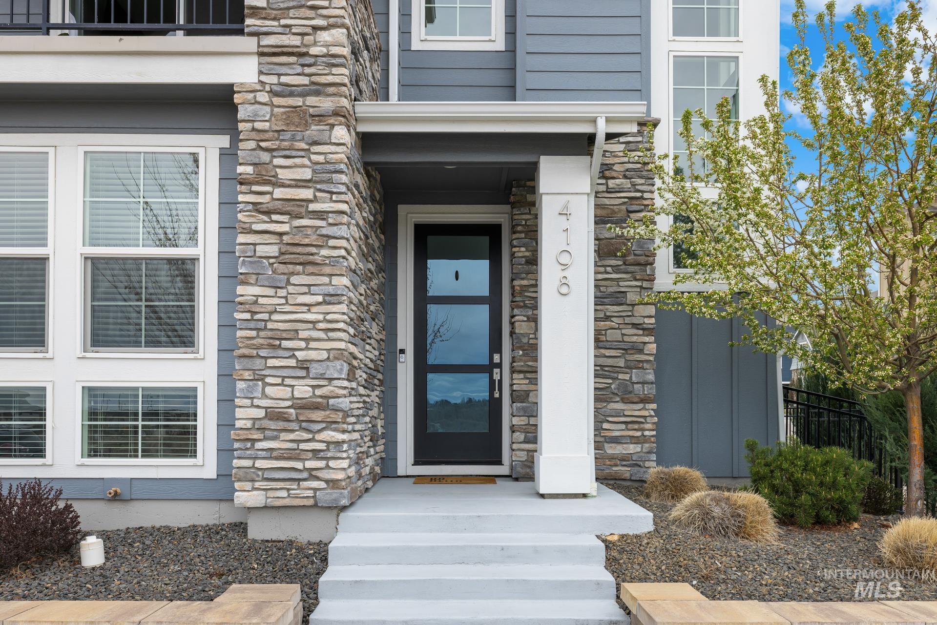 4198 East Wolf Tree Street Boise, ID 83716 - Photo 2 of 50
