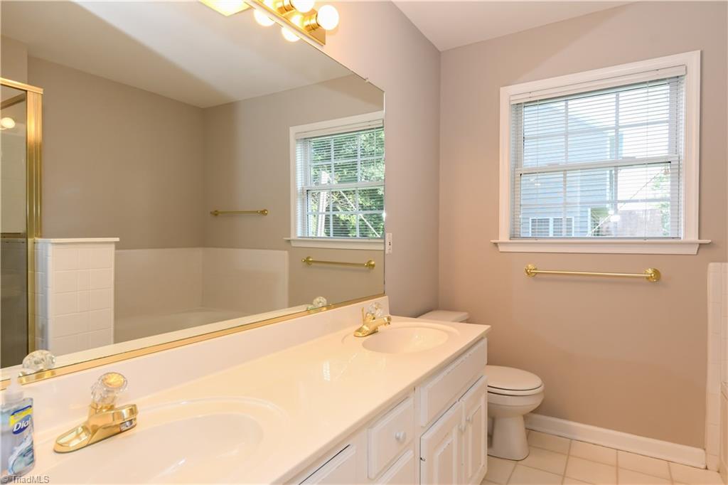5403 Chestnut Ridge Drive Summerfield, NC 27358 - Photo 12 of 21 Gallery Image 12