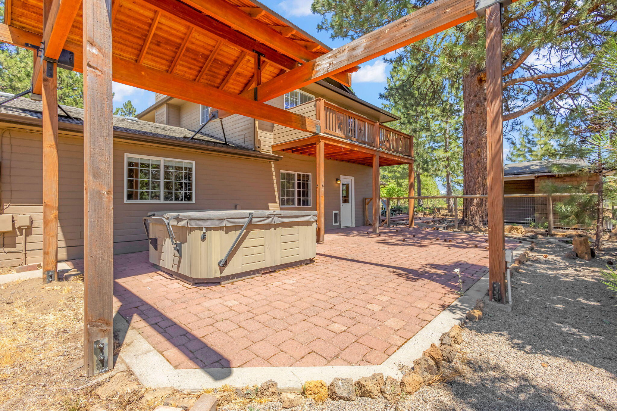 19723 Buck Canyon Road Bend, OR 97702 - Photo 26 of 41 33-web-or-mls-33