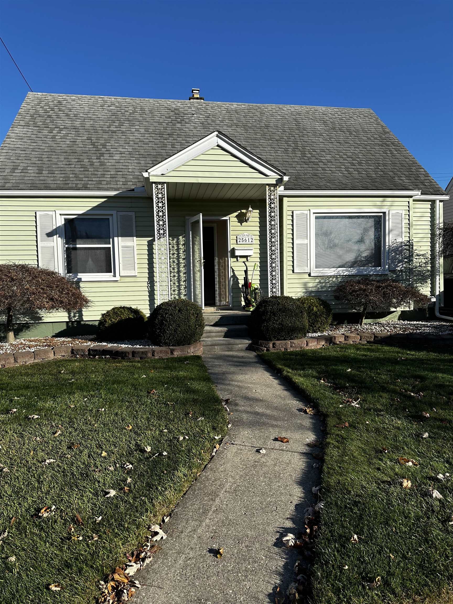 25612 Hayes Road Roseville, MI 48066 - Photo 1 of 3 50128362.JPG