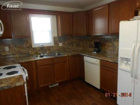 8475 North State Road Otisville, MI 48463 - Photo 11 of 18 20390842-11.JPG