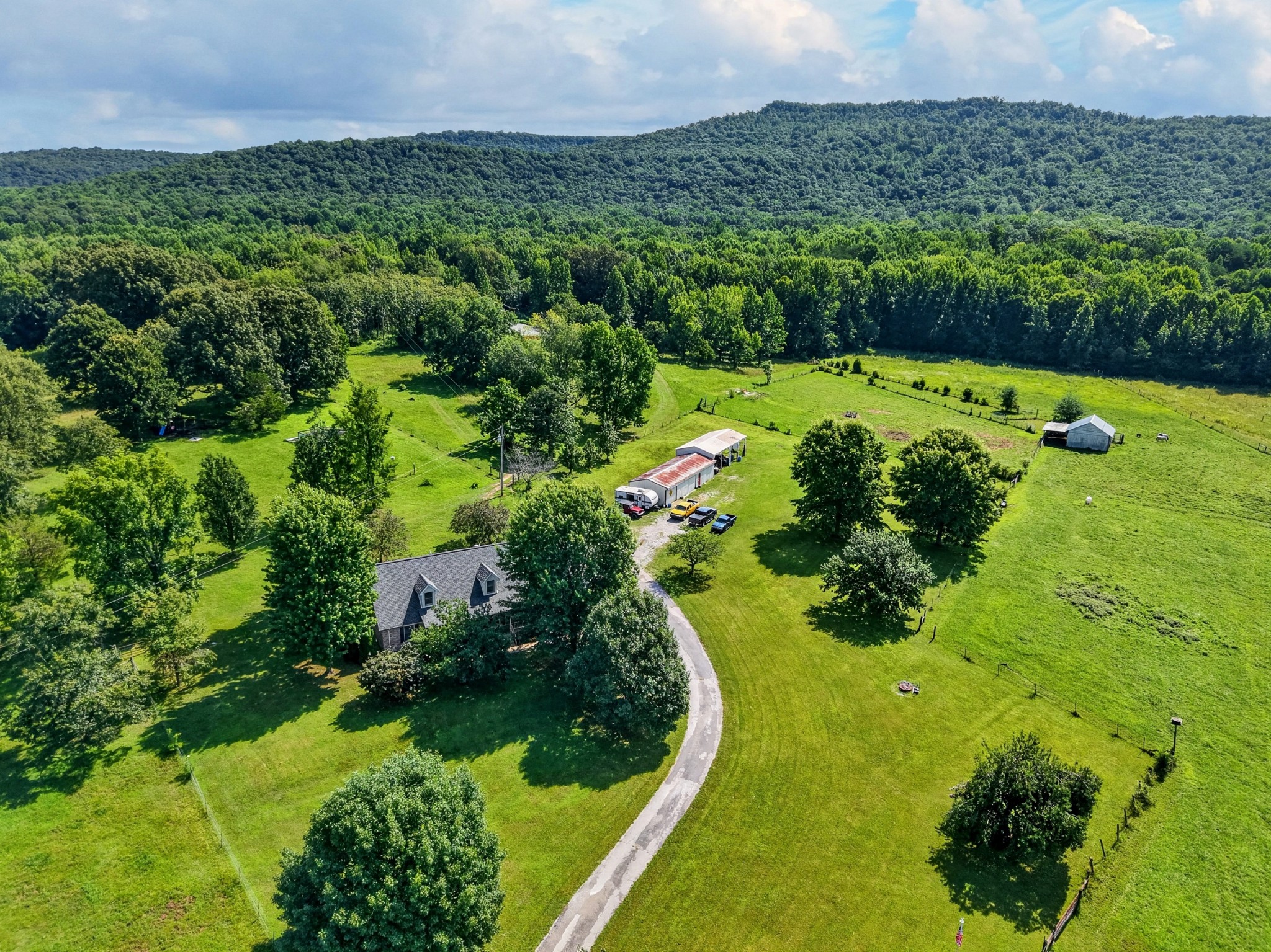 1377 Chestnut Grove Road Morrison, TN 37357 - Photo 3 of 67