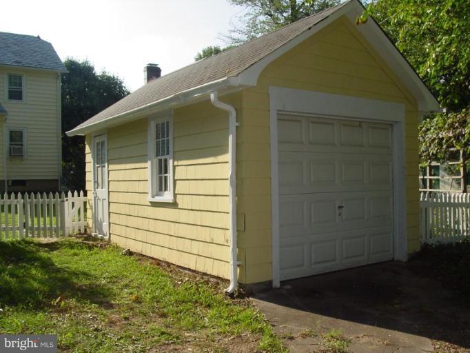 5815 Clearspring Road Baltimore, MD 21212 - Photo 16 of 18 Garage 1