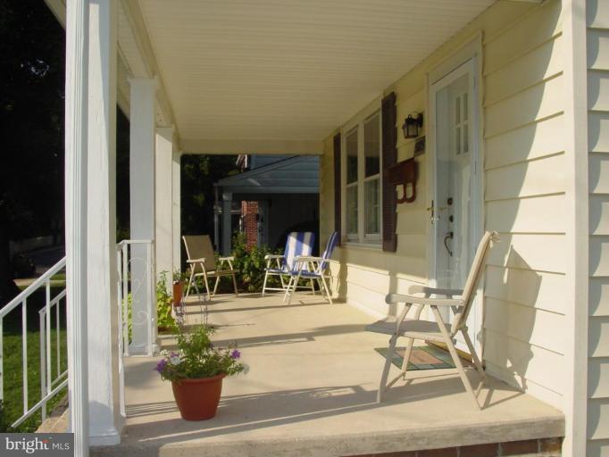 5815 Clearspring Road Baltimore, MD 21212 - Photo 17 of 18 Porch
