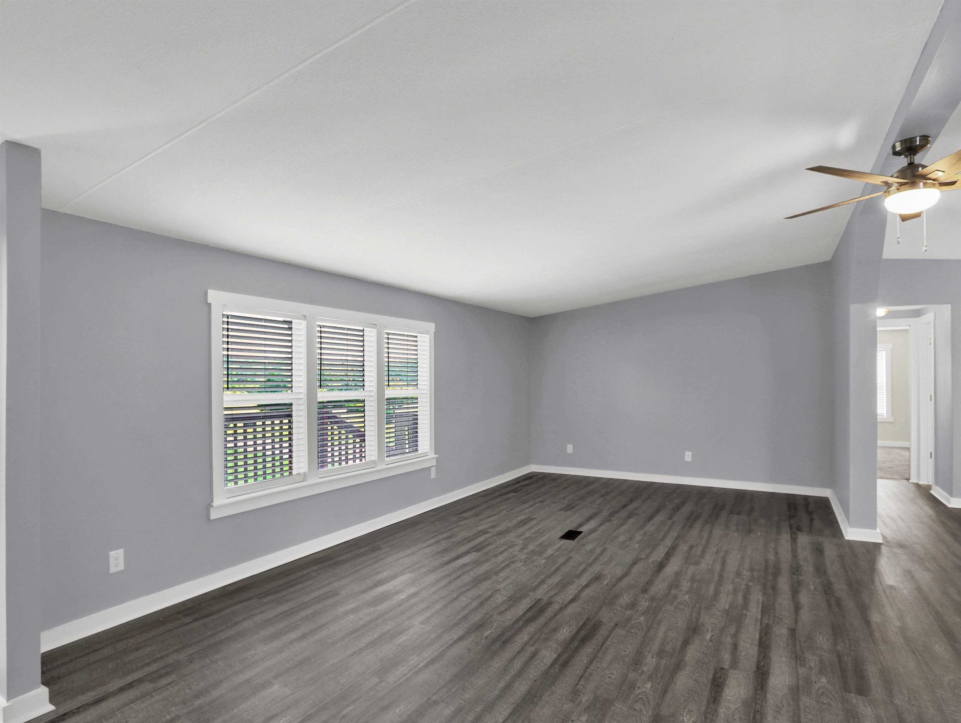 243 Harrington Road Gaffney, SC 29341 - Photo 3 of 29