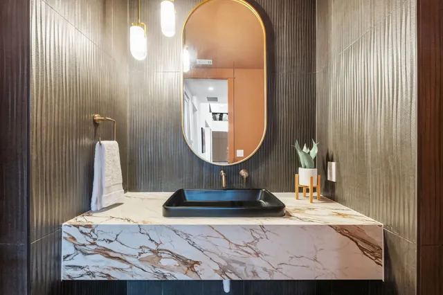 $3,450,000 | 4216 Deepwoods Drive, Austin, TX 78731