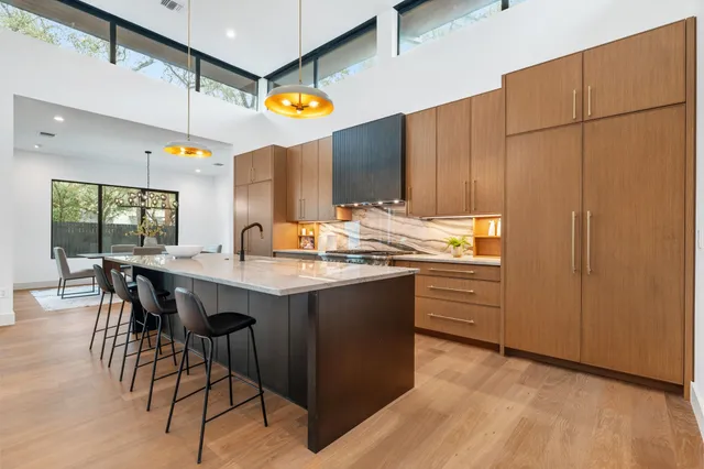 $3,450,000 | 4216 Deepwoods Drive, Austin, TX 78731