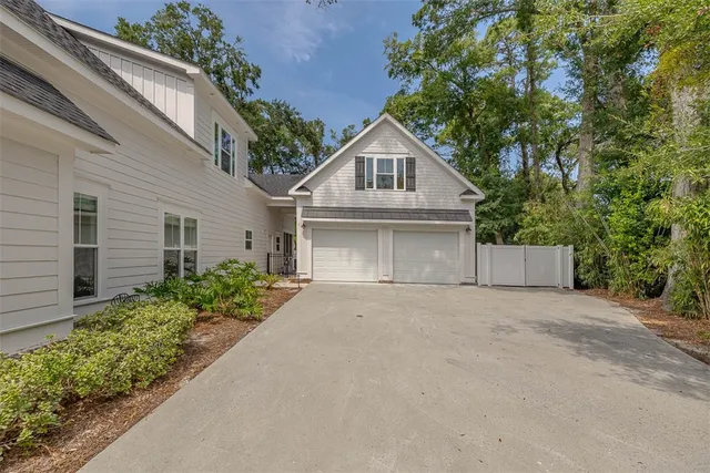 $2,500,000 | 409 Kelsall Avenue, St. Simons Island, GA 31522