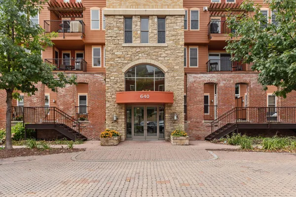 $439,000 | 640 Main Street North, Unit 42, Stillwater, MN 55082