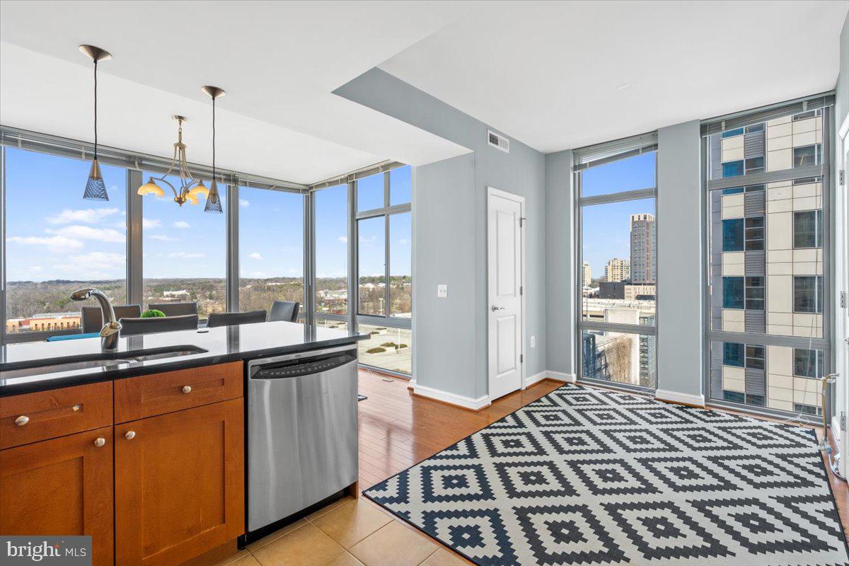 11990 Market Street, Unit 1105 Reston, VA 20190 - Photo 10 of 49 Gallery Image 10