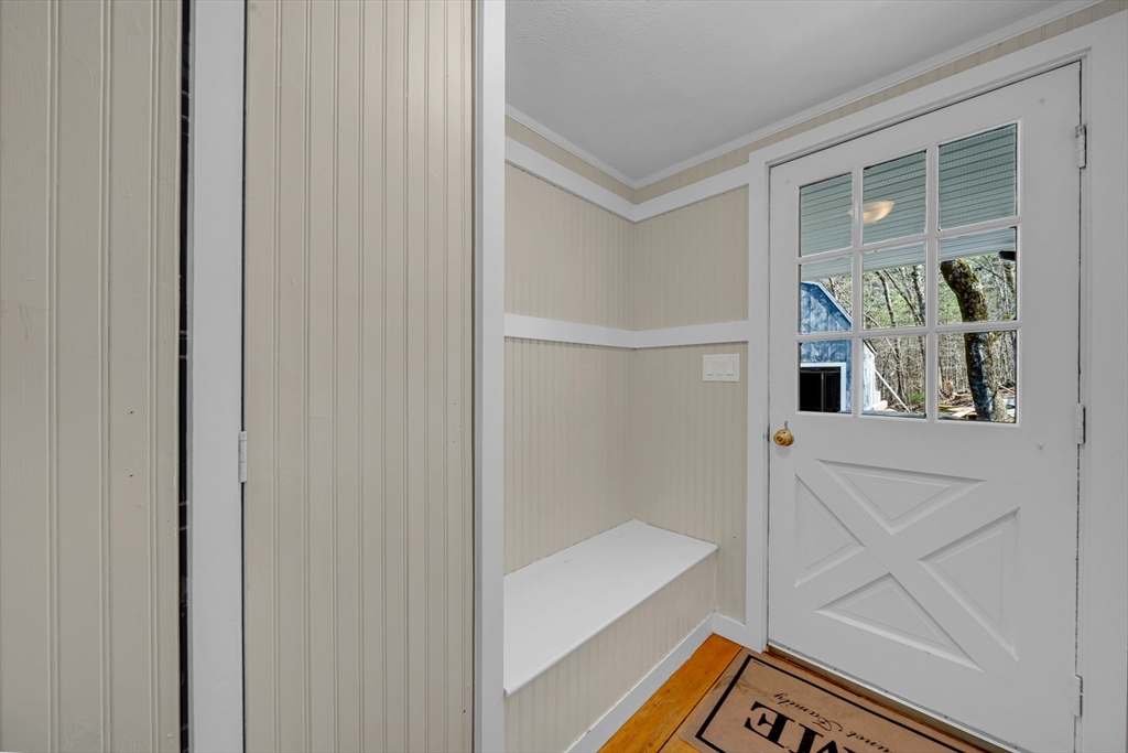 76 Mill Road Boxford, MA 01921 - Photo 4 of 31