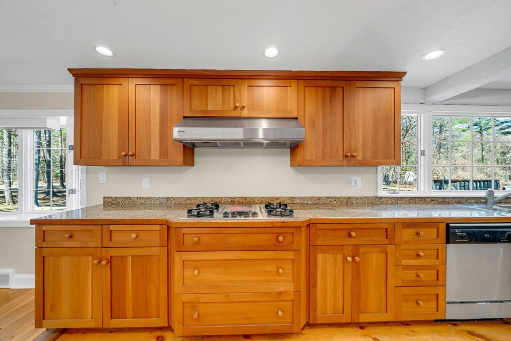 76 Mill Road Boxford, MA 01921 - Photo 7 of 31