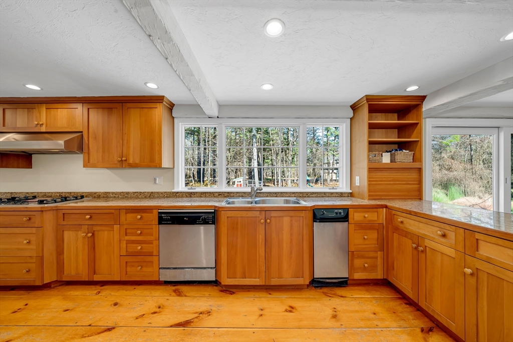 76 Mill Road Boxford, MA 01921 - Photo 8 of 31