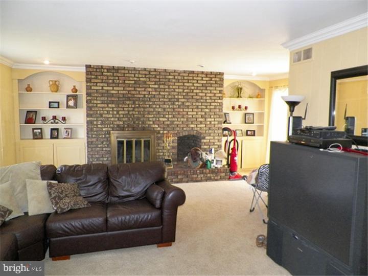 65 Pheasant Road Doylestown, PA 18901 - Photo 11 of 25 Gallery Image 11