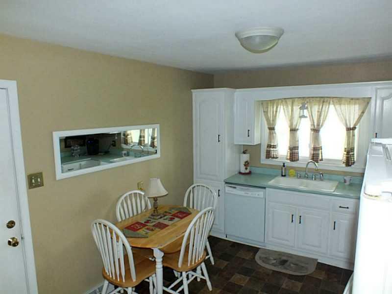 947 East Stop 11 Road Indianapolis, IN 46227 - Photo 3 of 18 Gallery Image 3