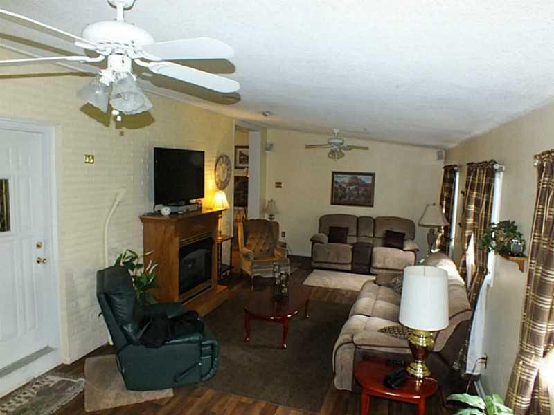 947 East Stop 11 Road Indianapolis, IN 46227 - Photo 5 of 18 Gallery Image 5
