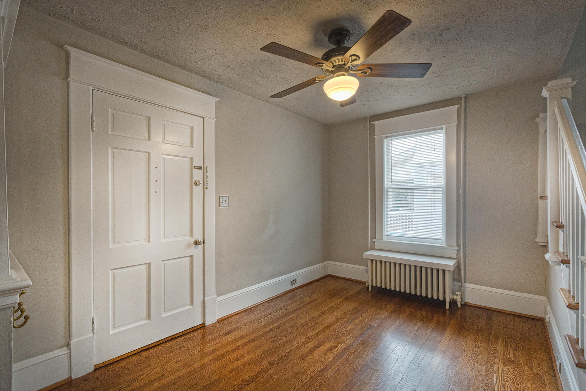 2428 Grandin Road Southwest Roanoke, VA 24015 - Photo 6 of 22 06