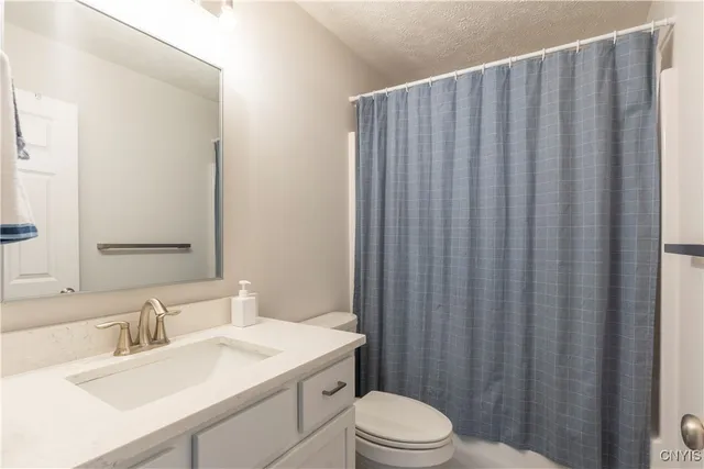 $649,499 | 3427 Tall Tree Lane, Lysander, NY 13027