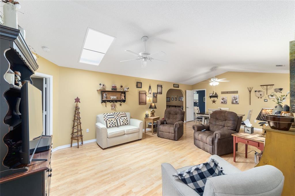 6490 Southwest 84th Street Ocala, FL 34476 - Photo 8 of 44