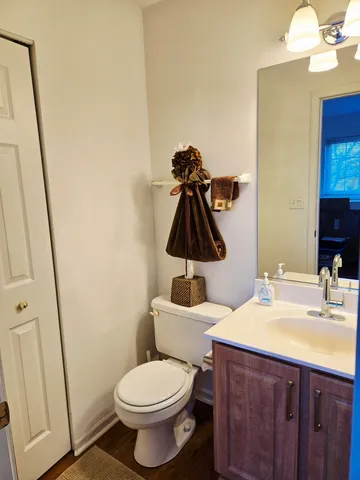 $319,000 | 3357 Ravinia Circle, Unit 3357, Aurora, IL 60504