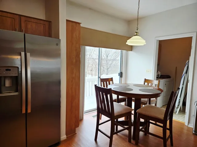 $319,000 | 3357 Ravinia Circle, Unit 3357, Aurora, IL 60504