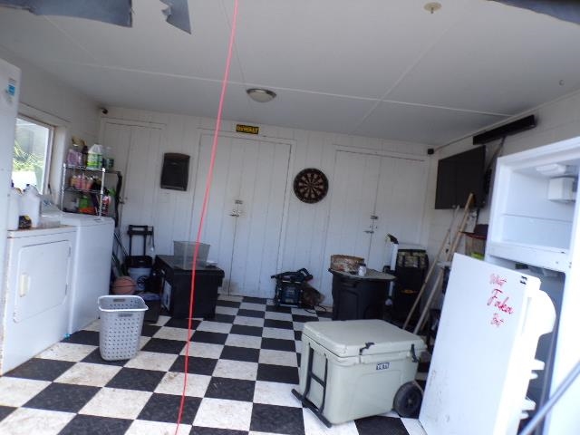 2259 Mokuhau Road Wailuku, HI 96793 - Photo 14 of 27 a bathroom with a sink toilet and shower