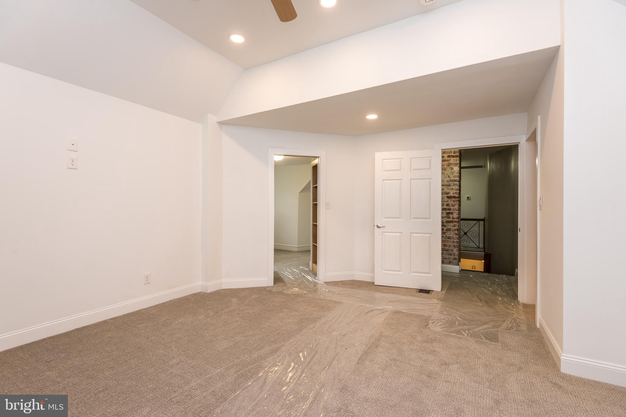 992 Almshouse Road Jamison, PA 18929 - Photo 19 of 37 Master Suite