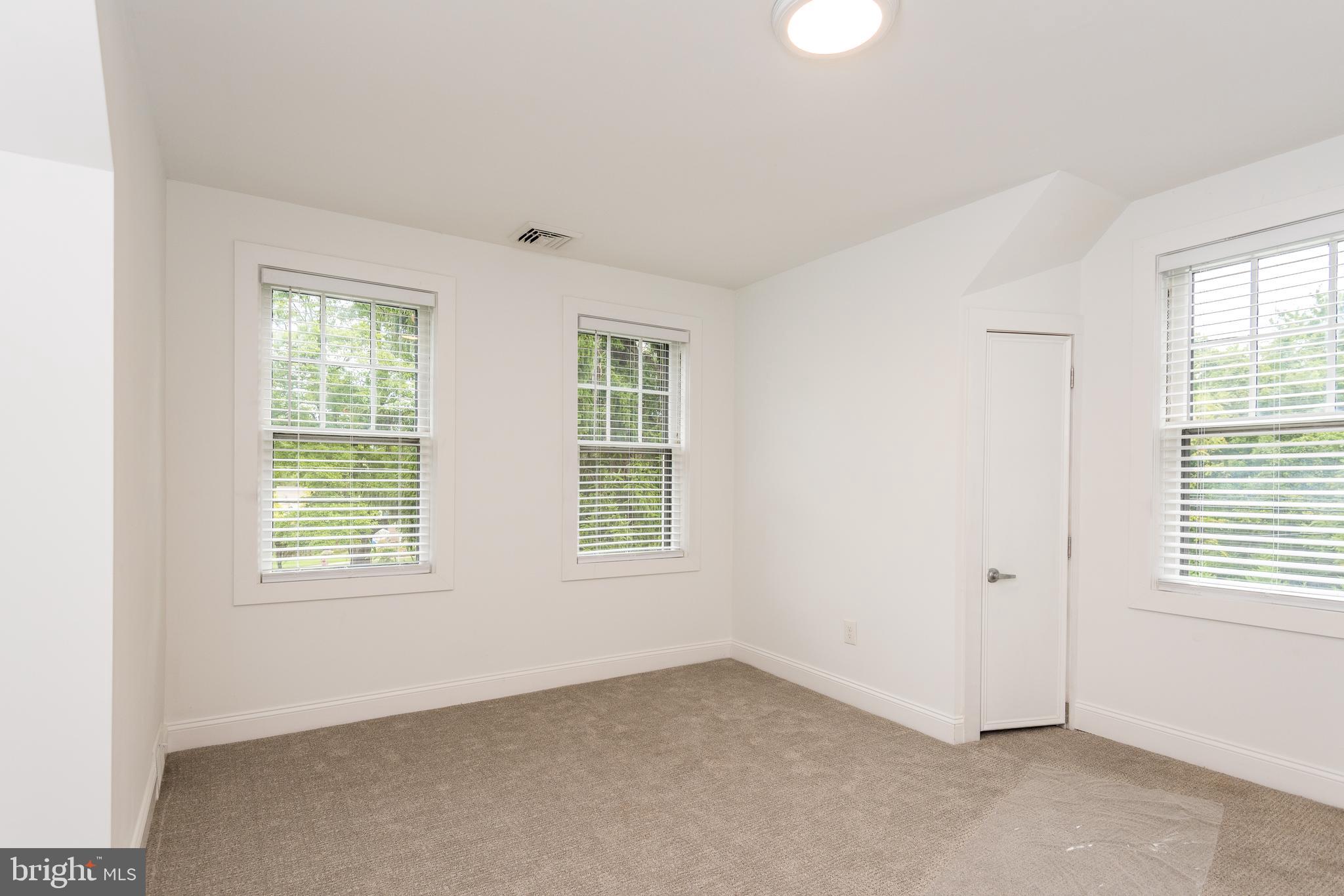 992 Almshouse Road Jamison, PA 18929 - Photo 24 of 37 Bedroom 2