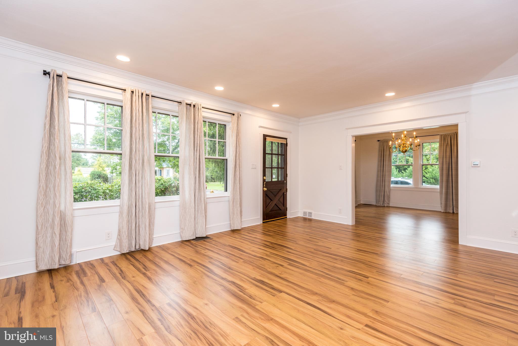 992 Almshouse Road Jamison, PA 18929 - Photo 8 of 37