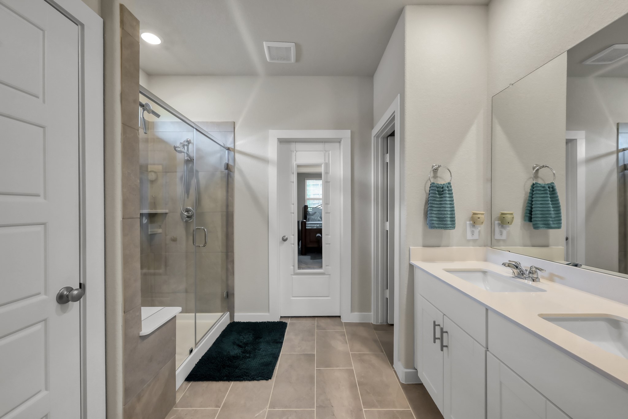 372 Sunrise Rnch Drive Montgomery, TX 77316 - Photo 12 of 32 Primary en-suite with a double vanity & spacious glass-enclosed shower