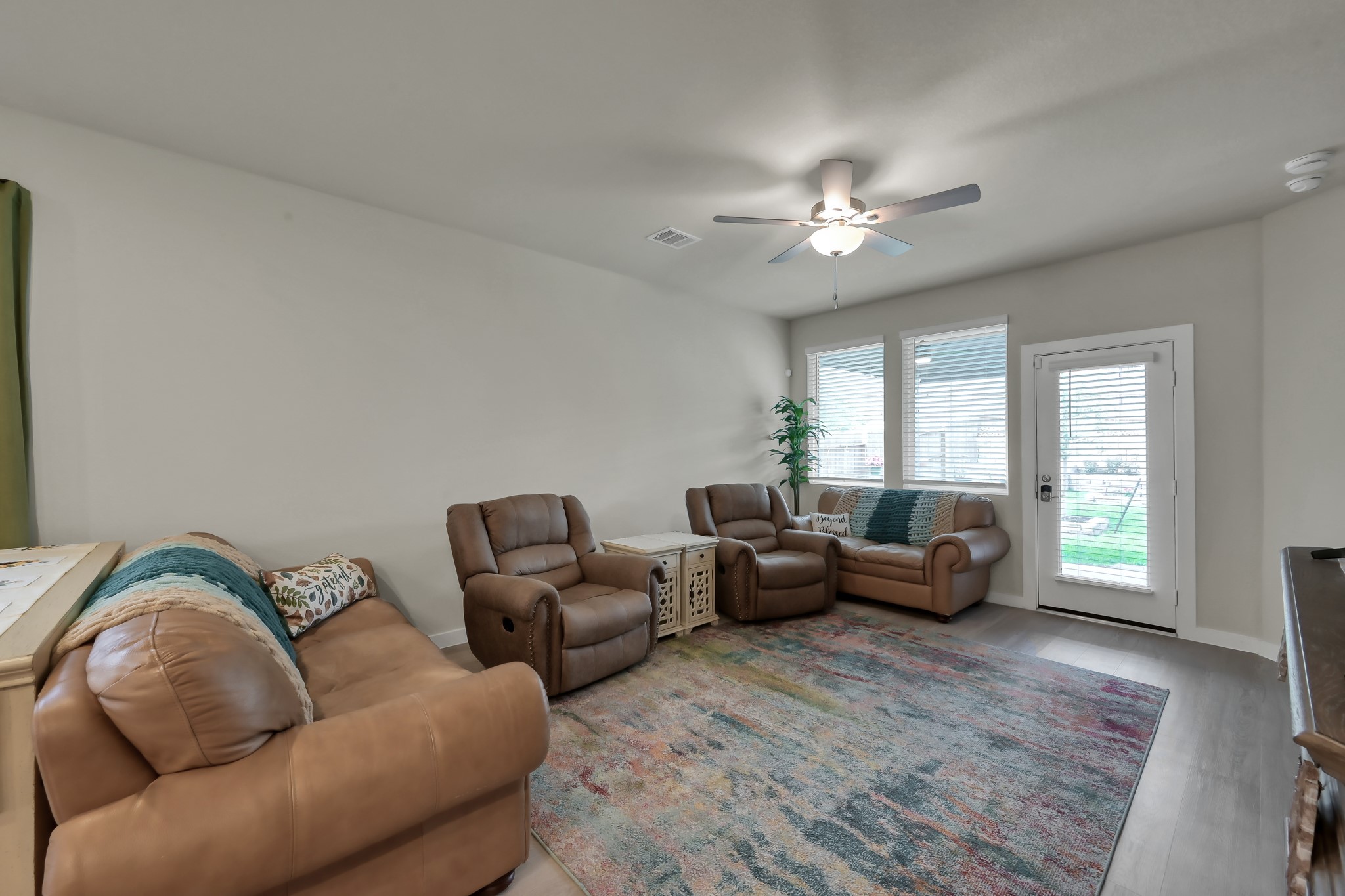 372 Sunrise Rnch Drive Montgomery, TX 77316 - Photo 7 of 32