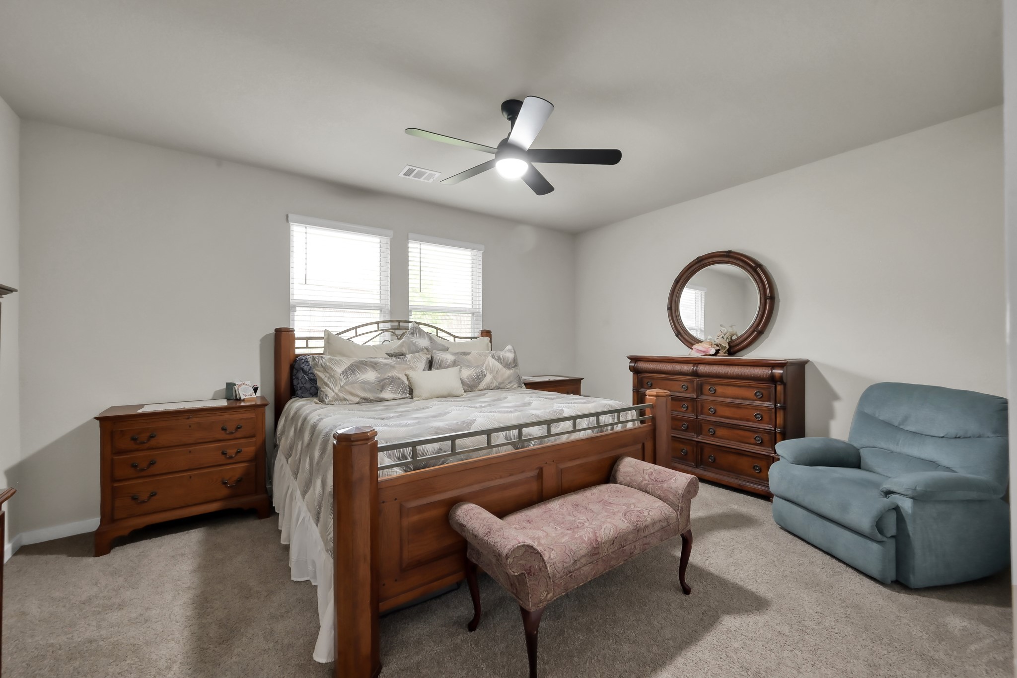 372 Sunrise Rnch Drive Montgomery, TX 77316 - Photo 10 of 32 This primary suite includes a ceiling fan ample natural light