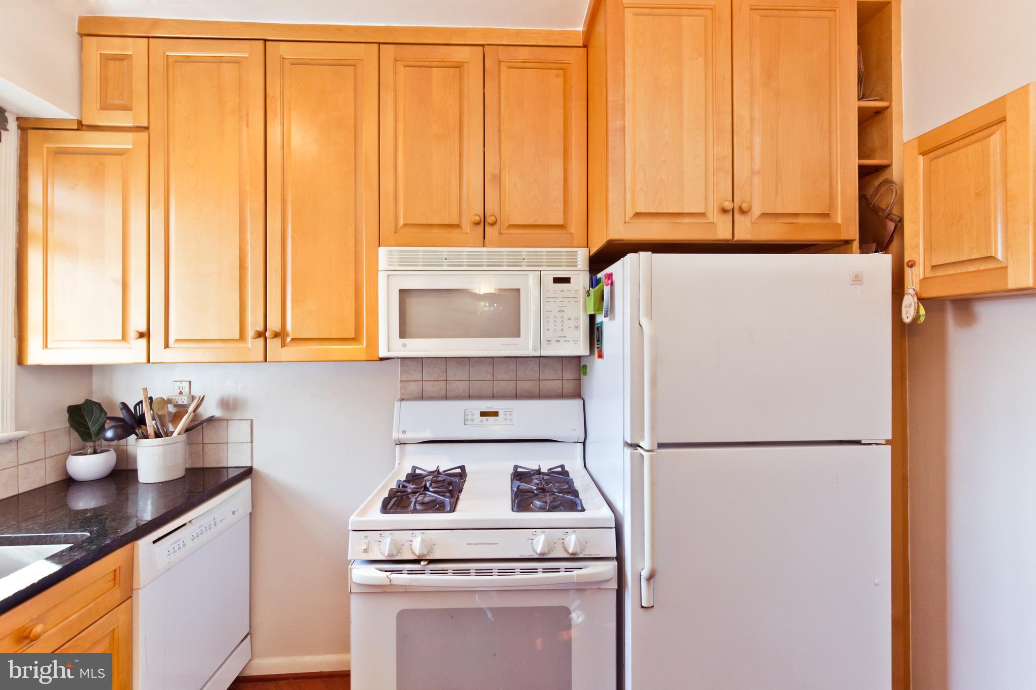 2500 Q Street Northwest, Unit 727 Washington, DC 20007 - Photo 16 of 42 Sunny kitchen