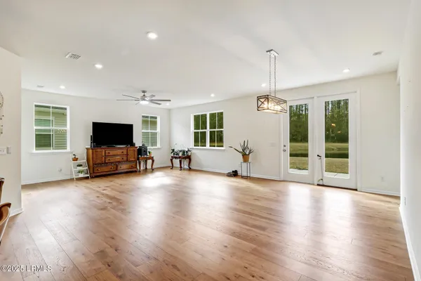 $435,000 | 17 Mainland Lakes Drive, Bluffton, SC 29910