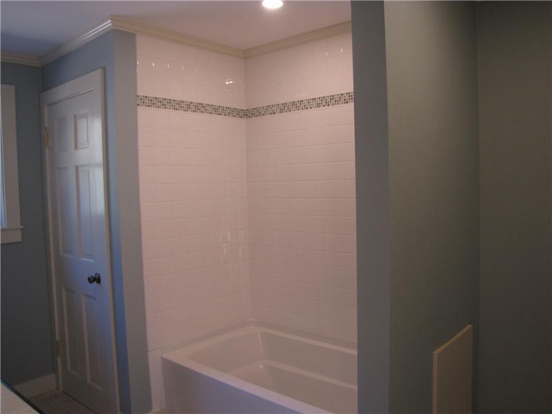 148 Jesse Robbins Road Belfast, ME 04915 - Photo 11 of 27 Bathroom. Full Tub with custom tile...