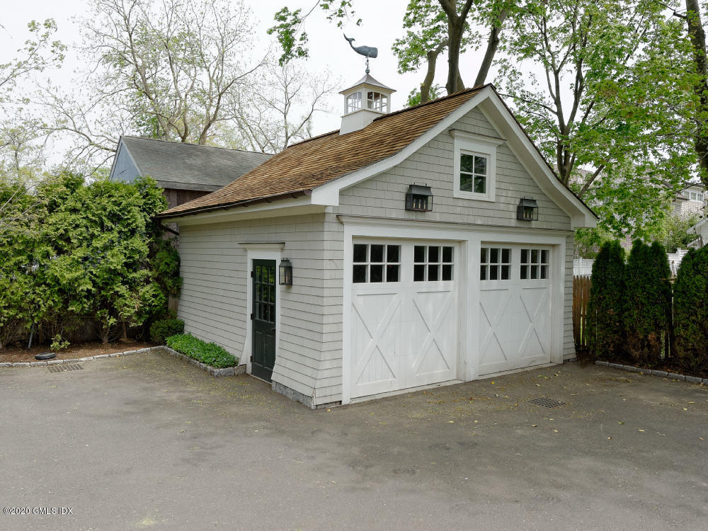 47 Shore Road Old Greenwich, CT 06870 - Photo 4 of 4 a view of a house with a yard