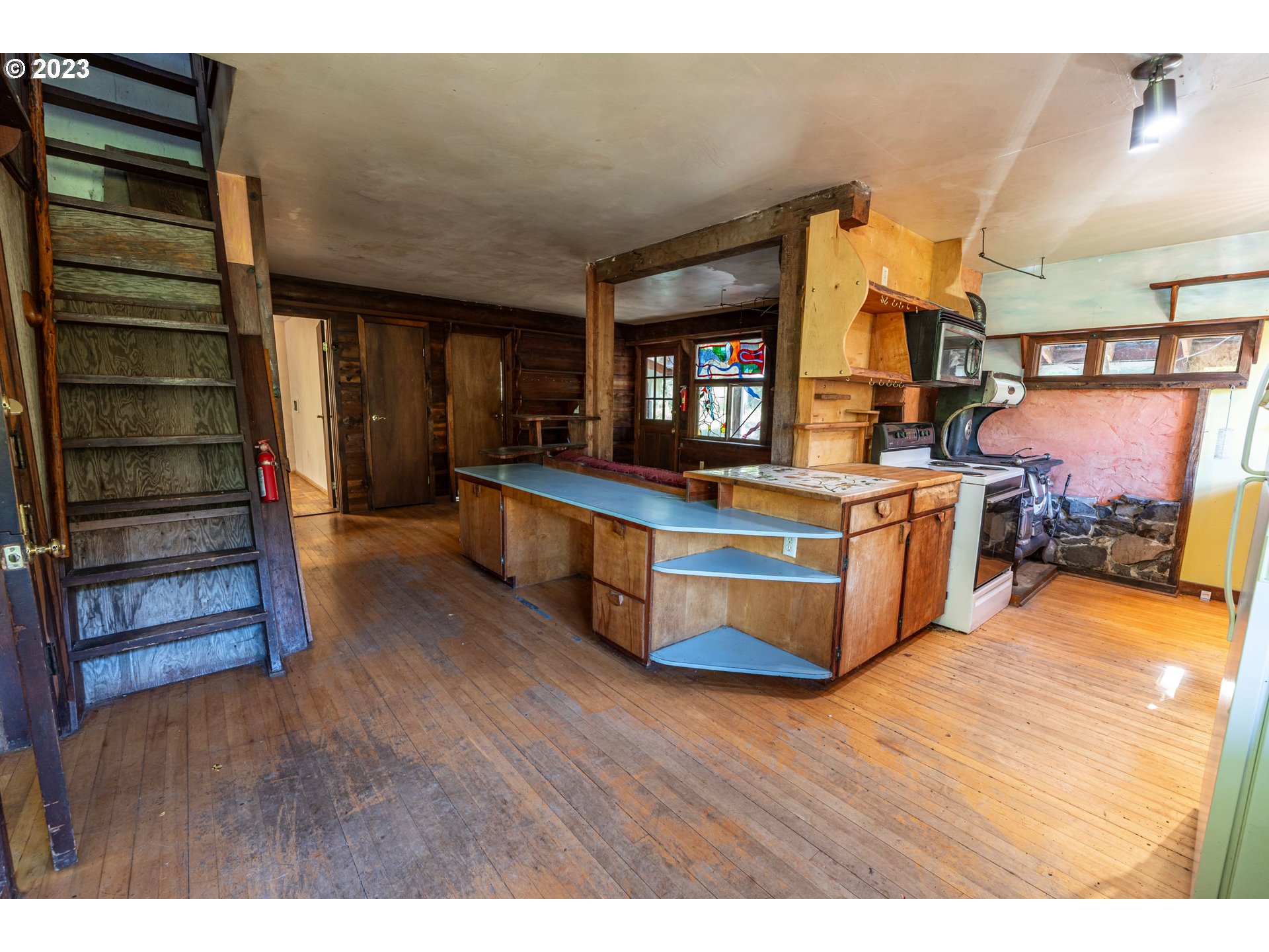 456 Wards Butte Road Cottage Grove, OR 97424 - Photo 7 of 48 Gallery Image 7