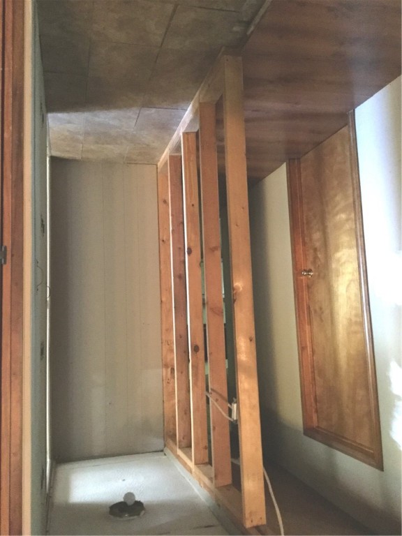 15407 East Lee Road Barre, NY 14470 - Photo 15 of 39 View of Unfinished Hallway