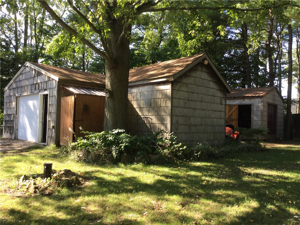 15407 East Lee Road Barre, NY 14470 - Photo 24 of 39 Garage with attached work shop