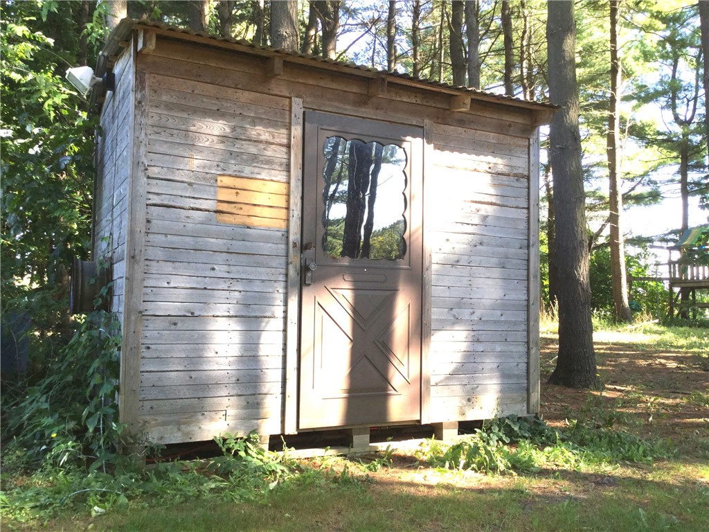 15407 East Lee Road Barre, NY 14470 - Photo 29 of 39 Another great shed with outdoor lighting!