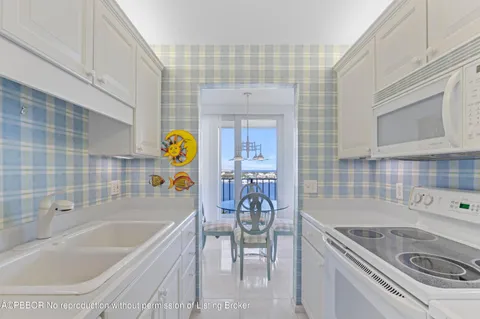 $625,000 | 1801 South Flagler Drive, Unit 1708, West Palm Beach, FL 33401